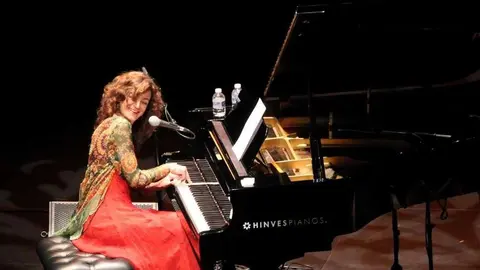 Carmen Paris 