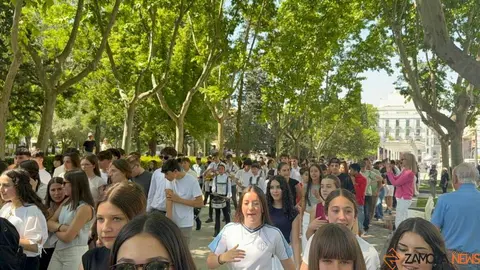 La Milagrosa peregrina con la Virgen y celebra la Eucarist&iacute;a en Cristo Rey_13