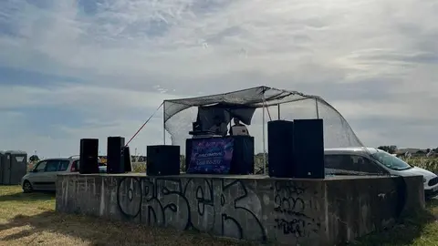 Vecinos meriendan en la pradera de Bamba Virgen de la viso _8