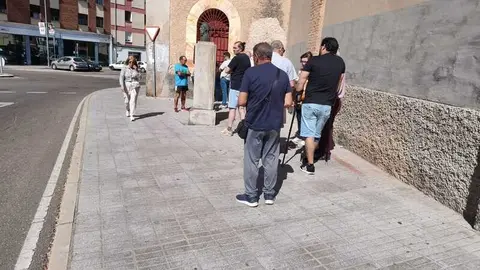 colas en la Plaza de Toros de Zamora