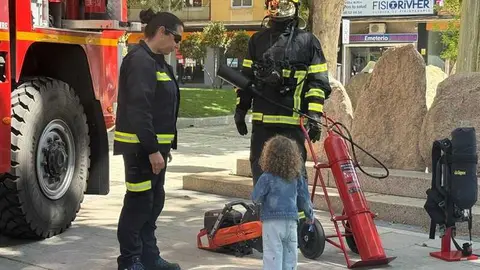 Zamora celebra el D&iacute;a de las Fuerzas Armadas_31