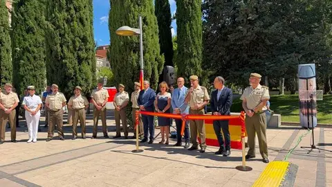 Zamora celebra el D&iacute;a de las Fuerzas Armadas_34