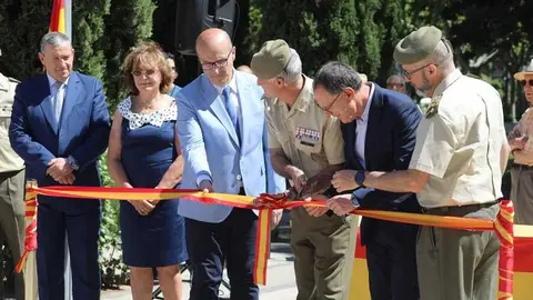 Zamora celebra el D&iacute;a de las Fuerzas Armadas_37