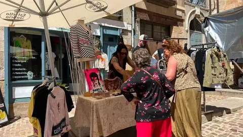 Mercado de Balborraz junio