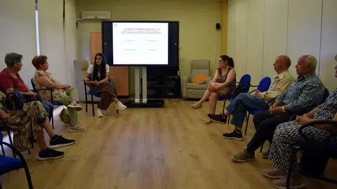 AFA Zamora charla sobre estimulaci&oacute;n cognitiva