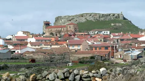 Pe&ntilde;ausende