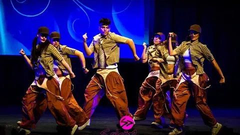 Sals&oacute;n Dance Colors - im&aacute;genes  Chema S&aacute;nchez