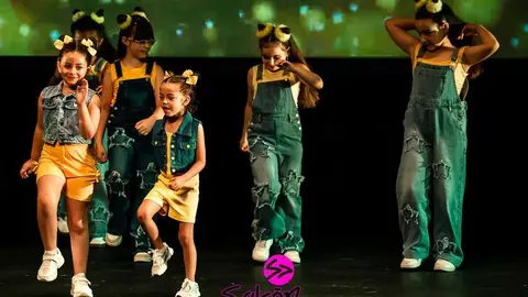 Sals&oacute;n Dance Colors - im&aacute;genes  Chema S&aacute;nchez_6