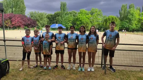 Equipo participante en las pruebas de arena