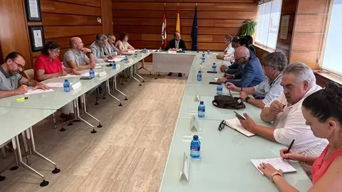 Reuni&oacute;n con los Colegios Profesionales Veterinarios
