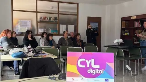 Curso organizado por Cyl Digital en un Centro Asociado
