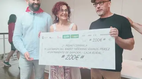 Segundo premio en cer&aacute;mica