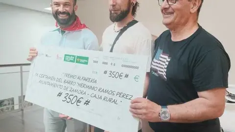Alberto Segurado, primer premio en categor&iacute;a Alfarer&iacute;a