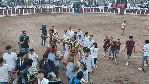 Puerta Grande para Ferrera, El Fandi e Ismael Mart&iacute;n