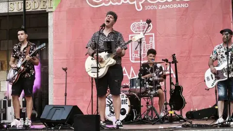 haciendo el indi Carlos Marcos_18