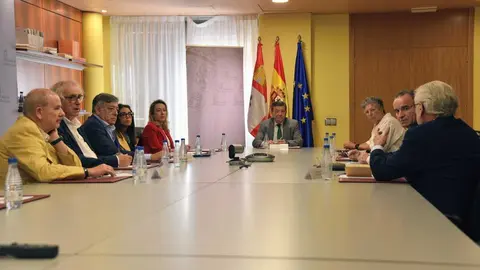 Reuni&oacute;n con los subsectores del juego privado