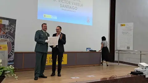 El guardia civil V&iacute;ctor Varela recibe la Medalla al M&eacute;rito de Protecci&oacute;n Civil