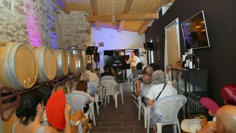 San Blas acoge la presentaci&oacute;n del spot Exquisiteza (5)