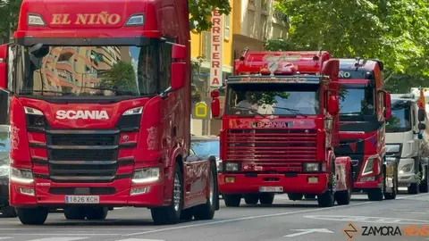  camioneros por Zamora en el d&iacute;a san Crist&oacute;bal _2