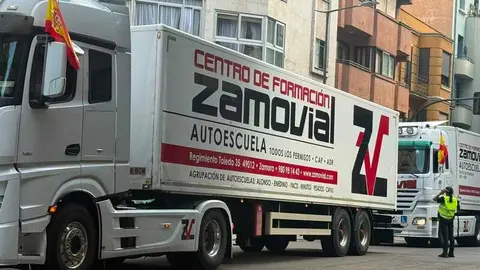  camioneros por Zamora en el d&iacute;a san Crist&oacute;bal _12