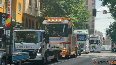  camioneros por Zamora en el d&iacute;a san Crist&oacute;bal _26
