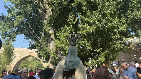 procesi&oacute;n fluvial Virgen del Carmen _25