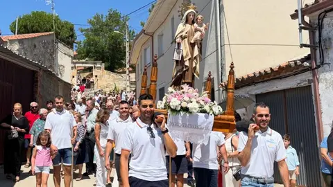 Pe&ntilde;ausende, fiesta del Carmen