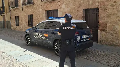 Polic&iacute;a Nacional