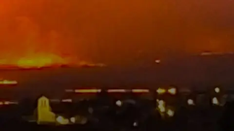 Incendio en una de las localidades segovianas desalojadas. Foto Segovia Audaz