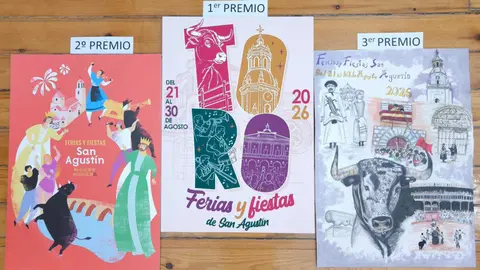 Imagen de los tres carteles premiados