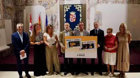 Presentaci&oacute;n cupones ONCE Astroturismo Castilla y Le&oacute;n