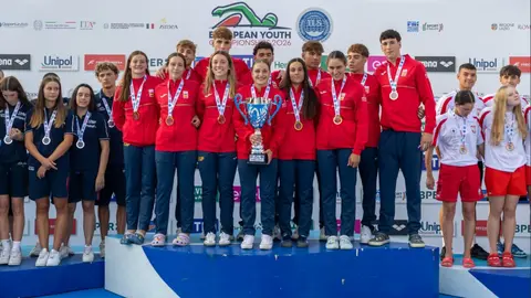 podium selecci&oacute;n espa&ntilde;ola