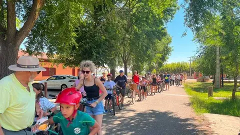 Coreses inaugura sus fiestas con la tradicional marcha a Gallegos_2