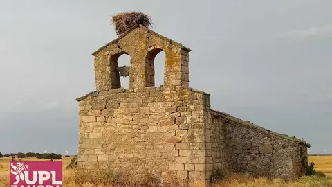 iglesia rom&aacute;nica de santar&eacute;n de los peces