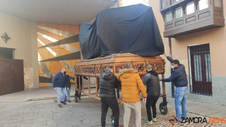 cinco de copas traslado a ruedas (17)