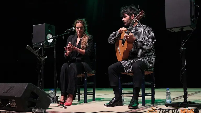 Actuación Alba Molina en Las noches de Toro (3)