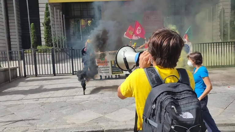 Protesta de zamoranos en Madrid contra la temporalidad p&uacute;blica