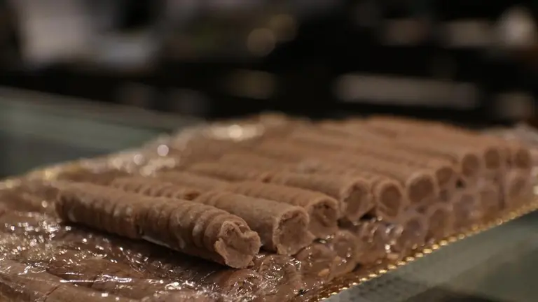 HUESOS DE SANTO  (6)