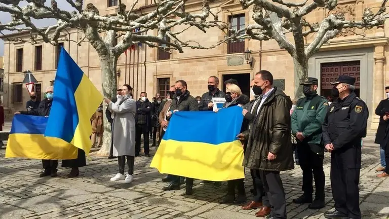 Minutos de silencio por Ucrania (11)