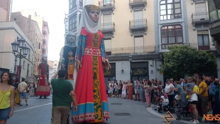Desfile gigantes (10)