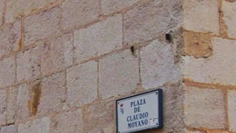 Plaza Claudio Moyano