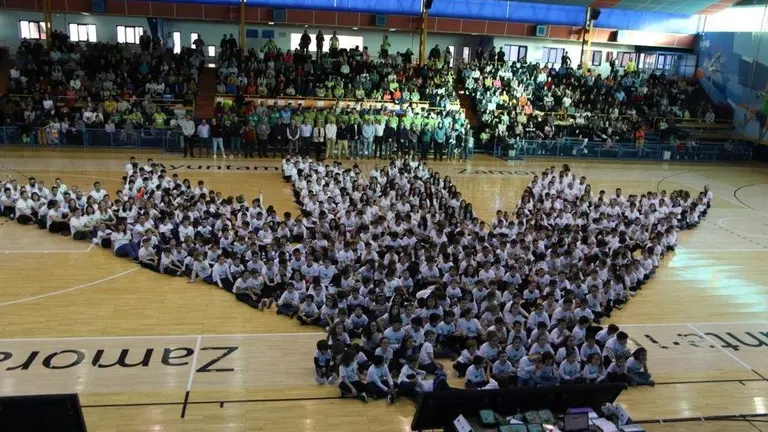 Foto de familia del Balonmano Zamora