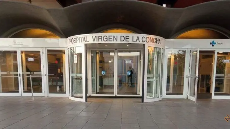Acceso al hospital Virgen de la Concha