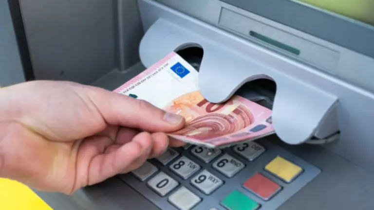 Cajero autom&aacute;tico Fotograf&iacute;a de archivo