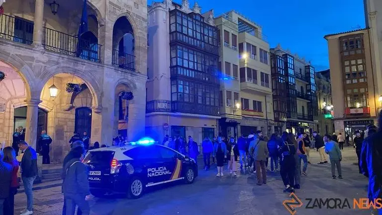 Policía Nacional en la Plaza Mayor