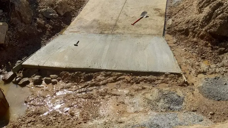 Trabajos reparación en la carretera ZA-912