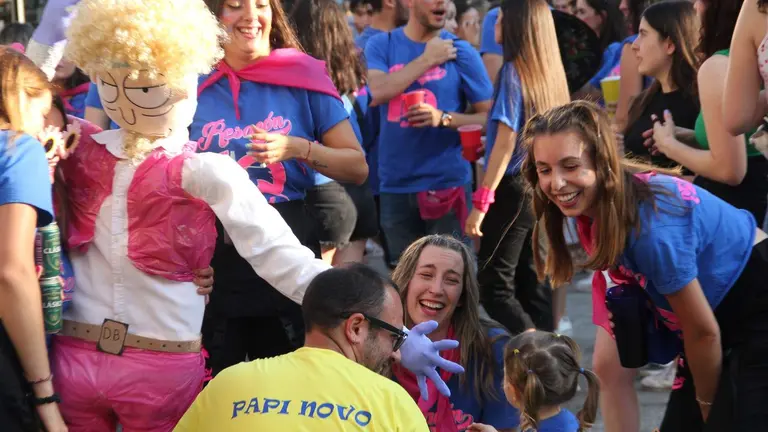 Desfile de peñas jogueras de San Juan_33