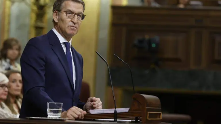 El candidato a la presidencia del Gobierno Alberto Núñez Feijóo interviene para explicar su programa y solicitar la confianza de la Cámara. Fotografía: Congreso de los Diputados