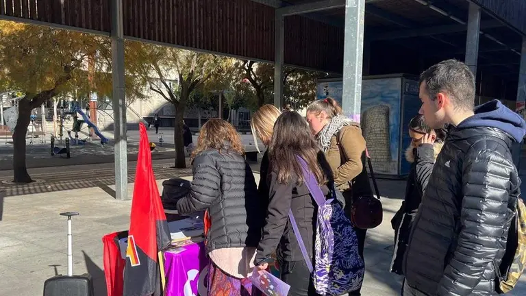 mesa informativa CGT1