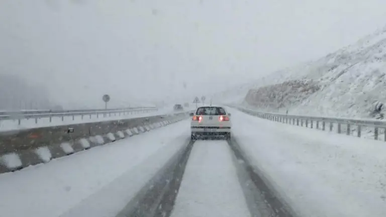 Nieve carreteras. Fotografía: DGT
